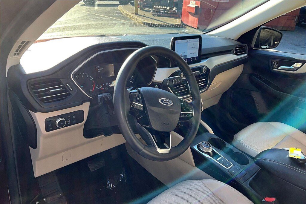 Used 2021 Ford Escape SEL AWD/4WD image 10