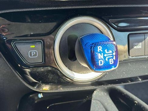 Certified 2022 Toyota Prius Prime XLE image 29