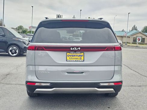 Used 2024 Kia Carnival SX Prestige FWD image 5