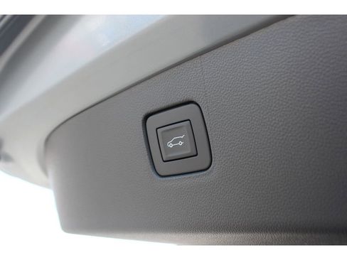 New 2026 Buick Envista Sport Touring FWD image 40