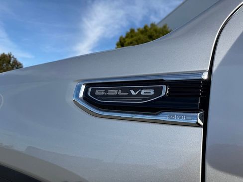 Used 2022 GMC Sierra 1500 SLT w/ SLT Premium Package image 14