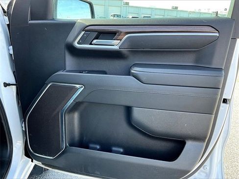 Used 2023 Chevrolet Silverado 1500 RST w/ Redline Edition image 12