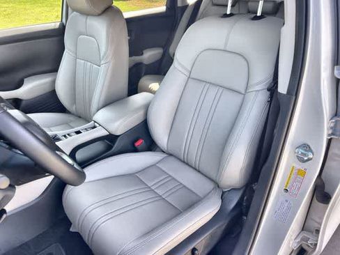 Used 2026 Honda HR-V EX-L image 11