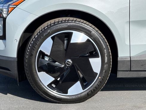 New 2026 Volvo EX30 Ultra image 24