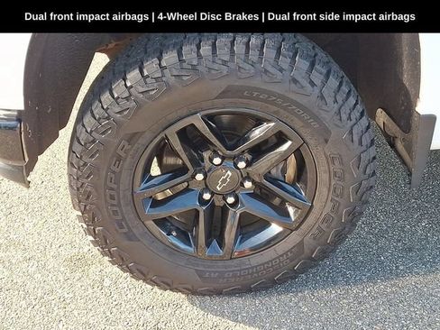 Used 2020 Chevrolet Silverado 1500 Custom Trail Boss w/ Custom Convenience Package AWD/4WD image 16