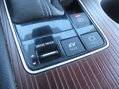 Used 2021 Toyota Sienna XLE AWD/4WD image 33