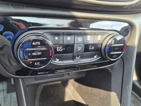 Used 2021 Buick Encore GX Essence w/ Advanced Technology Package AWD/4WD image 20
