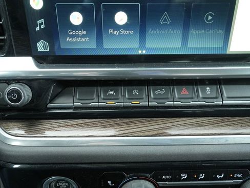 Used 2022 Chevrolet Silverado 1500 LT image 32