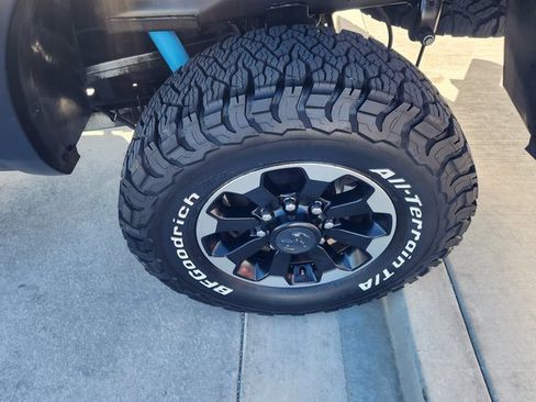 Used 2018 RAM 2500 Power Wagon w/ Luxury Group image 36