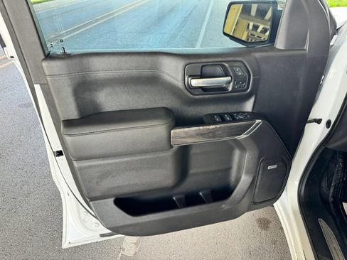 Used 2021 Chevrolet Silverado 1500 LTZ w/ LTZ Convenience Package II AWD/4WD image 9
