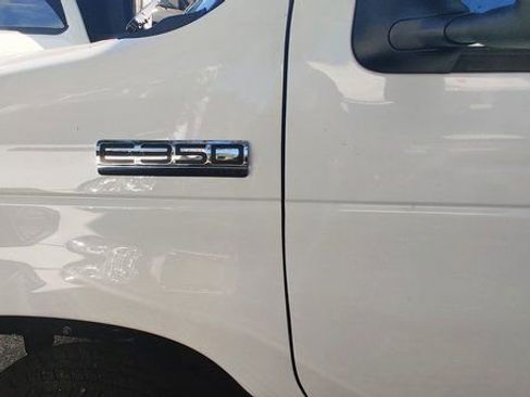 New 2026 Ford E-350 and Econoline 350 Super Duty w/ Power Equipment Group image 3