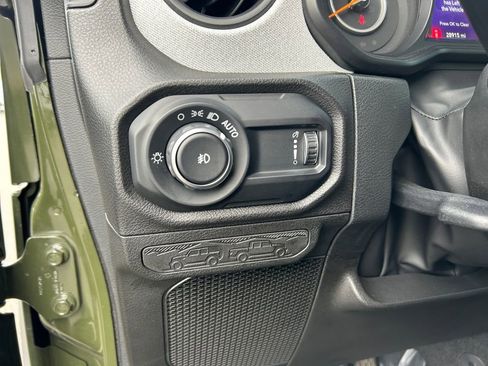 Used 2024 Jeep Wrangler Unlimited Sport AWD/4WD image 20