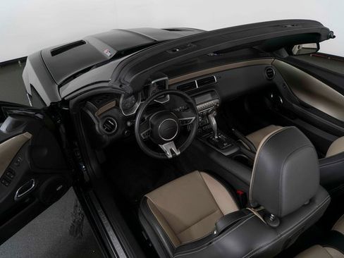 Used 2011 Chevrolet Camaro SS image 16