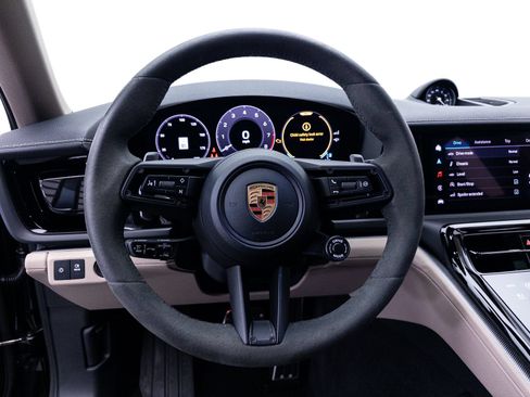 Used 2024 Porsche Panamera 4 w/ Premium Package AWD/4WD image 41