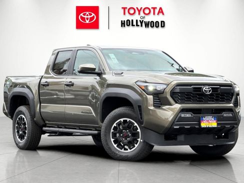 New 2025 Toyota Tacoma TRD Off-Road image 2