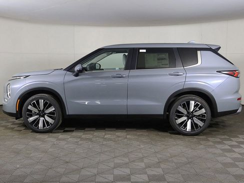 New 2026 Mitsubishi Outlander SE FWD image 19