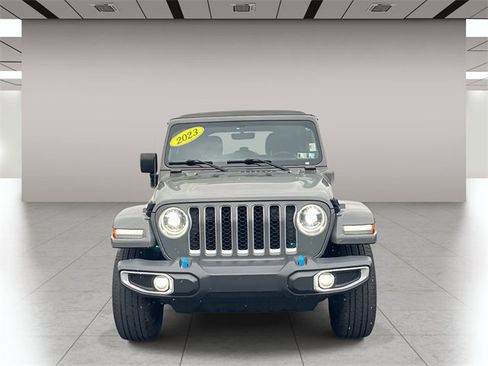 Used 2023 Jeep Wrangler Unlimited Sahara w/ Cold Weather Group image 9
