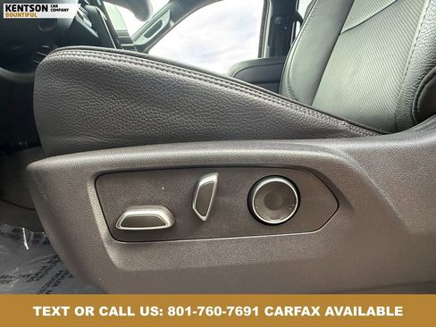Used 2025 GMC Yukon XL Denali AWD/4WD image 31