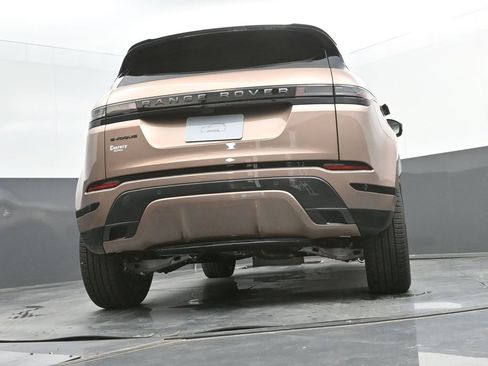 New 2026 Land Rover Range Rover Evoque Dynamic SE image 32