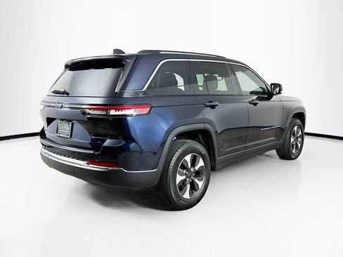 Used 2023 Jeep Grand Cherokee 4WD 4xe image 9