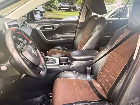 Used 2024 Toyota RAV4 XLE w/ Convenience Package FWD image 7