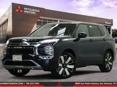 New 2026 Mitsubishi Outlander SE FWD image 1