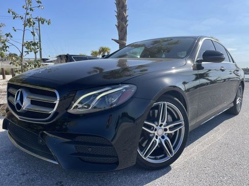 Used 2017 Mercedes-Benz E 300 image 1