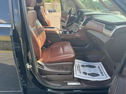 Used 2015 Chevrolet Suburban LTZ image 13
