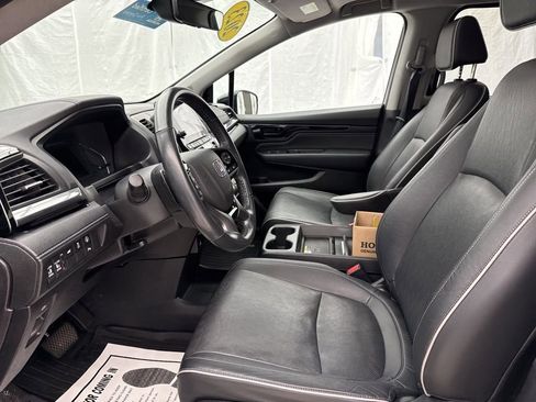Used 2023 Honda Odyssey Elite image 17