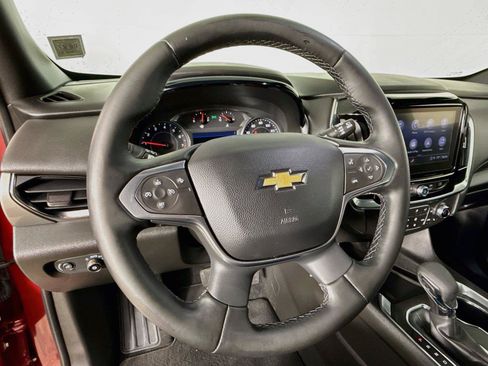 Used 2023 Chevrolet Traverse LT AWD/4WD image 4