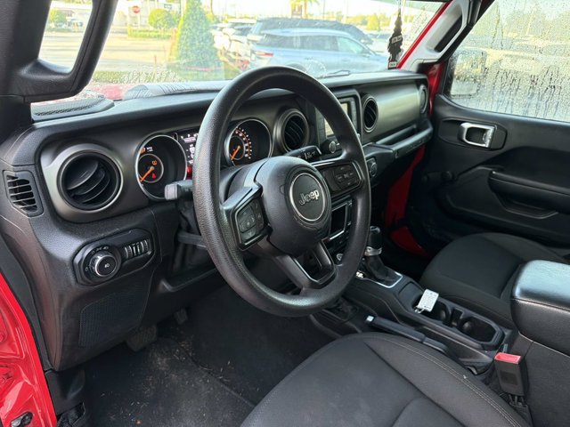 Used 2018 Jeep Wrangler Unlimited Sport AWD/4WD image 12