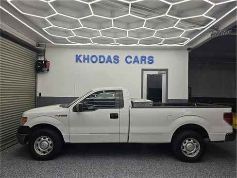 Used 2010 Ford F150 XL image 1