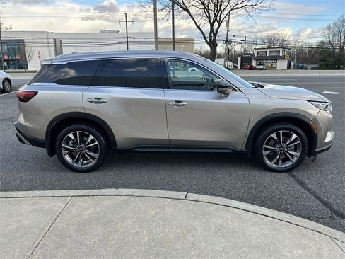 Certified 2023 INFINITI QX60 Luxe w/ Cargo Package image 9