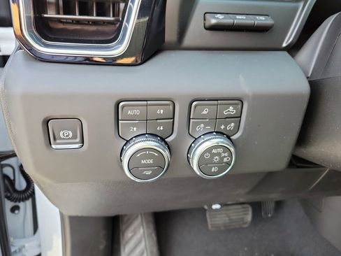 New 2026 GMC Sierra 1500 Denali image 9