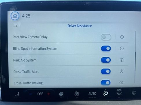 New 2024 Ford Escape SE image 35