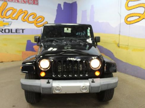 Used 2012 Jeep Wrangler Sahara w/ Dual Top Group AWD/4WD image 3