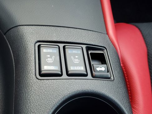 Certified 2024 Nissan Z Performance w/ Floor Mat Package image 22