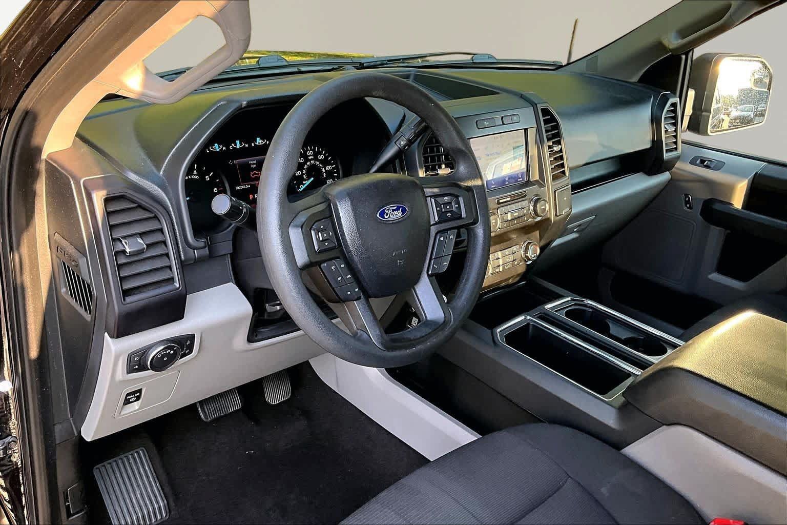 Used 2019 Ford F150 XL w/ Equipment Group 101A Mid RWD image 18