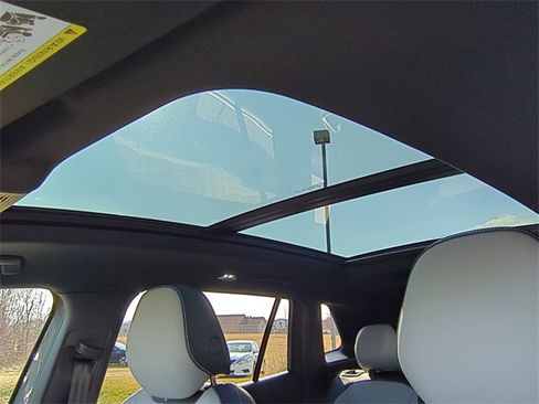 New 2026 Volkswagen Tiguan SE R-Line image 10