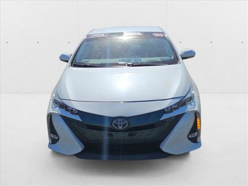 Used 2020 Toyota Prius Prime Limited image 2