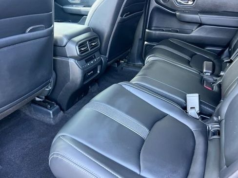Certified 2025 Honda Pilot EX-L image 11