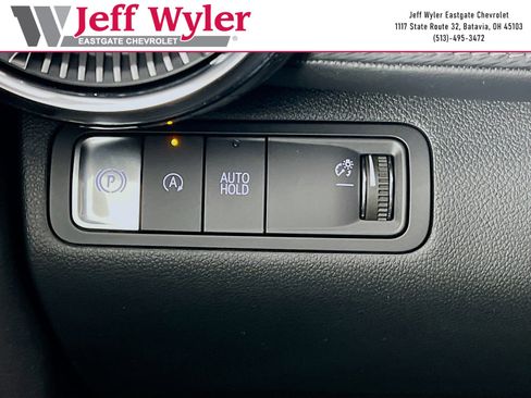 New 2026 Chevrolet Equinox LT FWD image 14