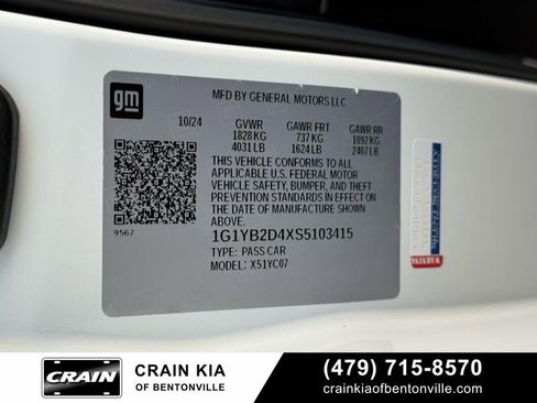 Used 2025 Chevrolet Corvette Stingray Preferred Cpe w/ 2LT image 32