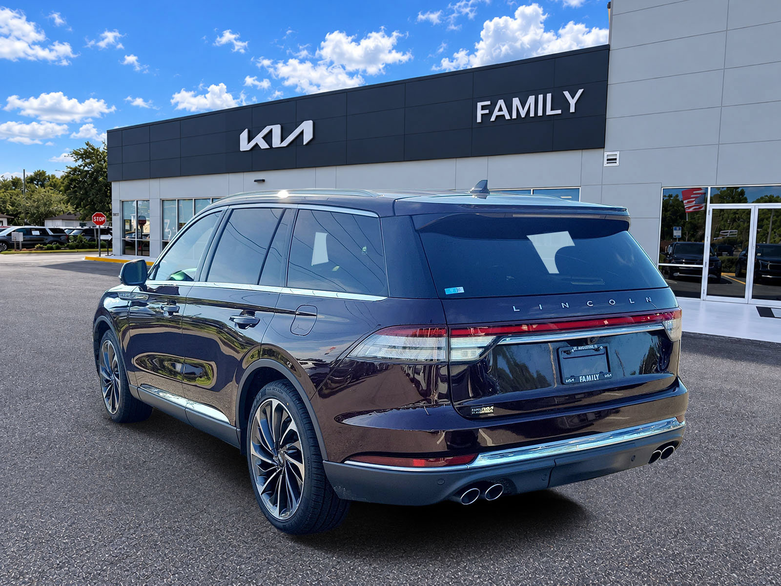 Used 2024 Lincoln Aviator Reserve w/ Equipment Group 201A RWD image 4