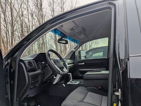 Used 2016 Toyota Tundra SR5 w/ SR5 Upgrade Package image 13