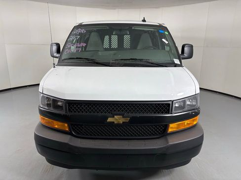 New 2026 Chevrolet Express 2500 w/ Driver Convenience Package RWD image 4