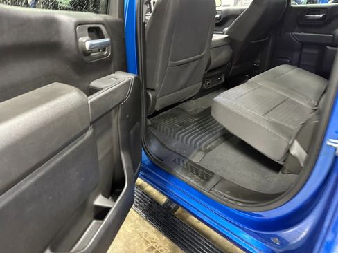 Used 2022 Chevrolet Silverado 1500 Custom image 9