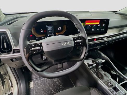 New 2026 Kia Sorento LX image 11