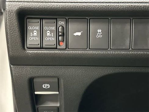 Certified 2025 Honda Odyssey EX-L image 19