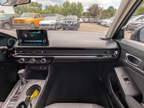 Used 2022 Honda Civic LX image 17